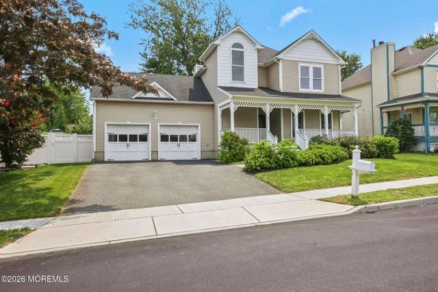 4 Claire Court, Matawan, NJ 07747