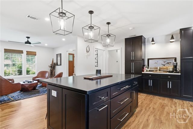 9 Drake Drive, Savannah, GA 31406