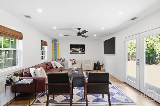 9 Drake Drive, Savannah, GA 31406