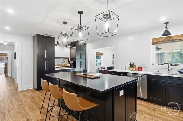 9 Drake Drive, Savannah, GA 31406