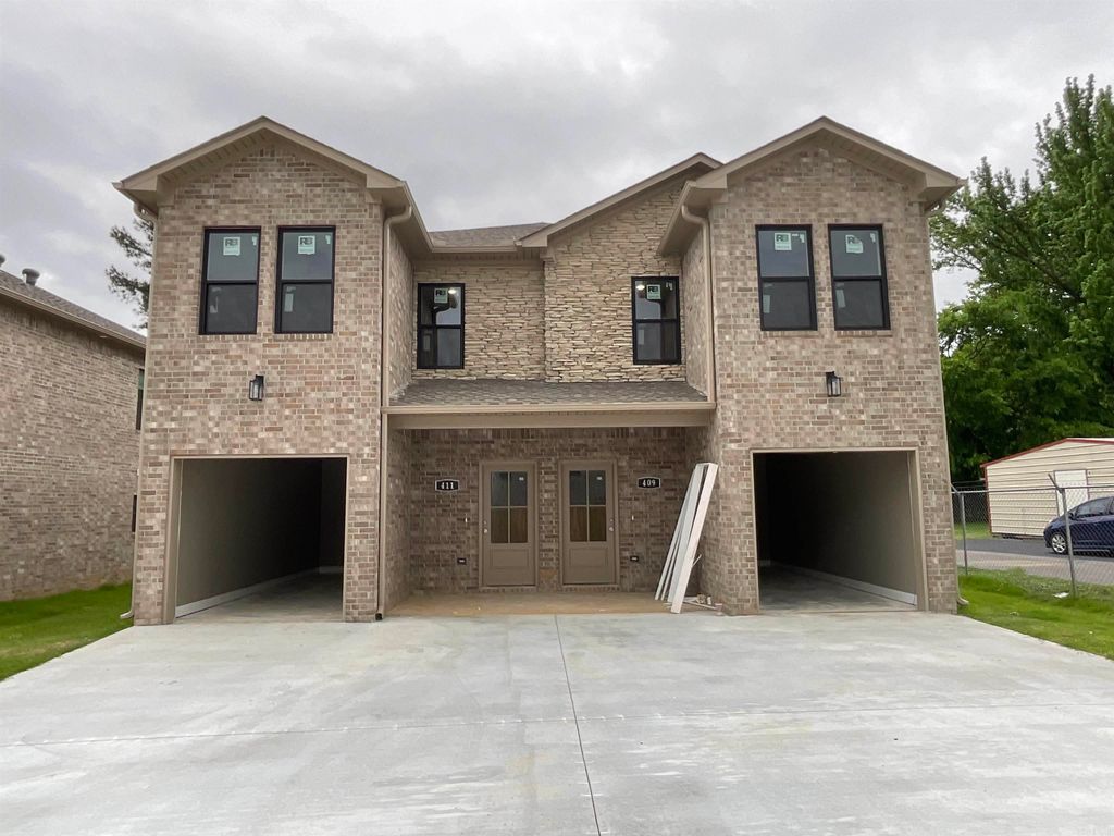 409 & 411 E Center Street, Jacksonville, AR 72076