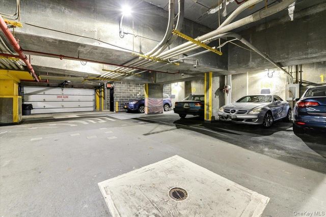 118-17 Union Turnpike 12G, Forest Hills, NY 11375