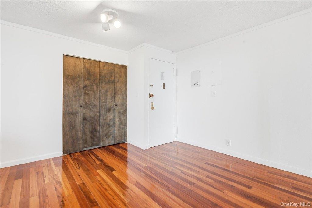 118-17 Union Turnpike 12G, Forest Hills, NY 11375 — photo 3