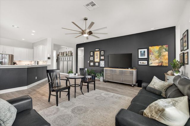 11903 Champions Forest Drive, Mont Belvieu, TX 77535