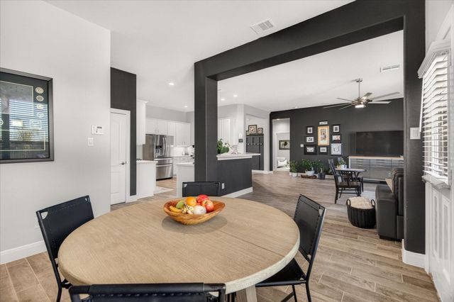 11903 Champions Forest Drive, Mont Belvieu, TX 77535