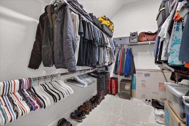 11903 Champions Forest Drive, Mont Belvieu, TX 77535