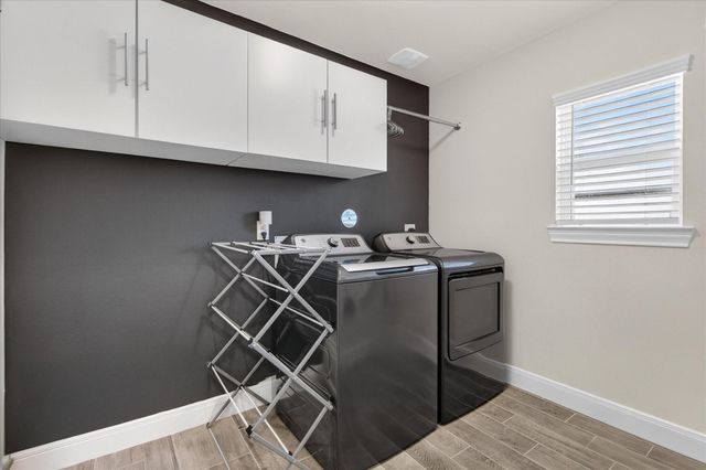 11903 Champions Forest Drive, Mont Belvieu, TX 77535