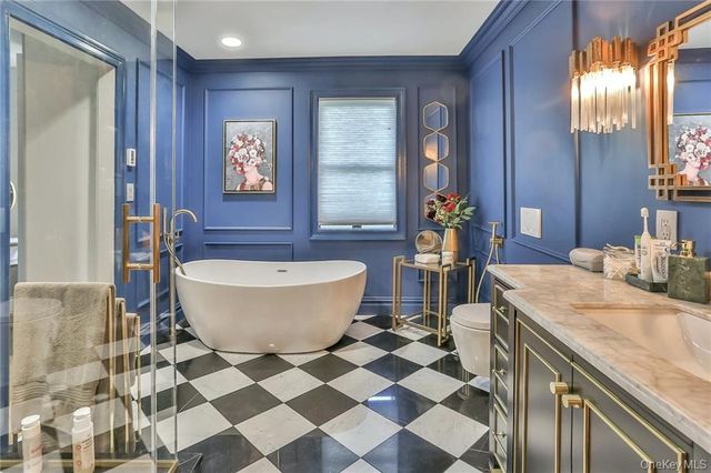 433 New Rochelle Road, Bronxville, NY 10708