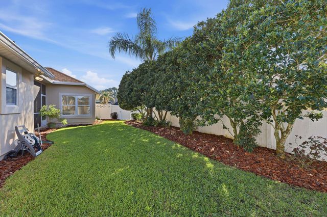 933 Oxford Dr, St Augustine, FL 32084