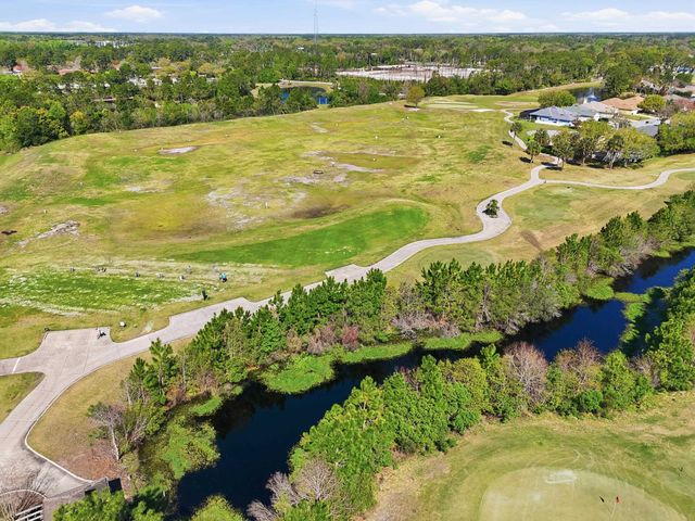 933 Oxford Dr, St Augustine, FL 32084