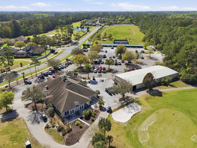 933 Oxford Dr, St Augustine, FL 32084