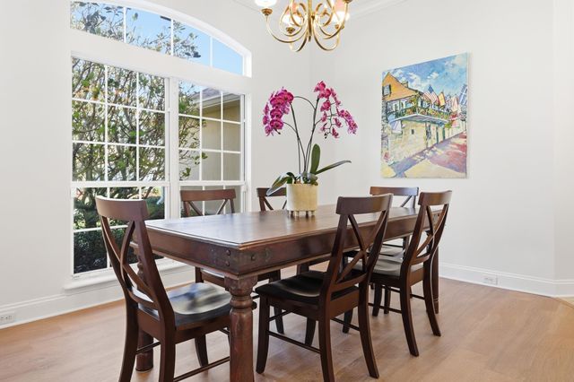 933 Oxford Dr, St Augustine, FL 32084