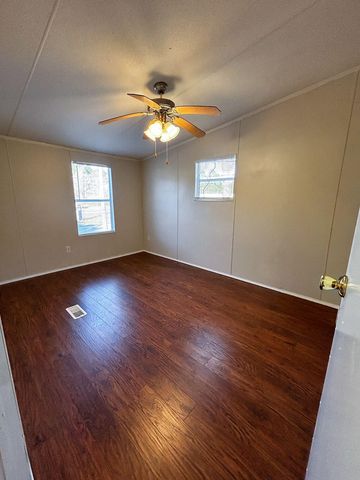 2244 Jeannie Street, Navarre, FL 32566