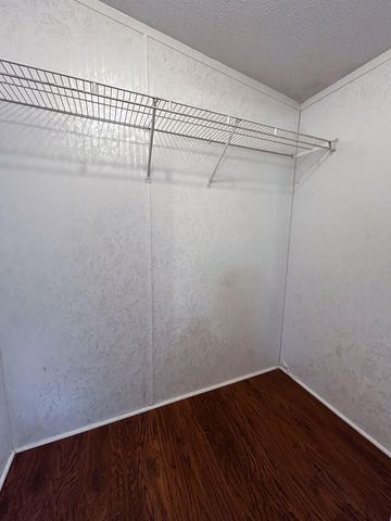 2244 Jeannie Street, Navarre, FL 32566