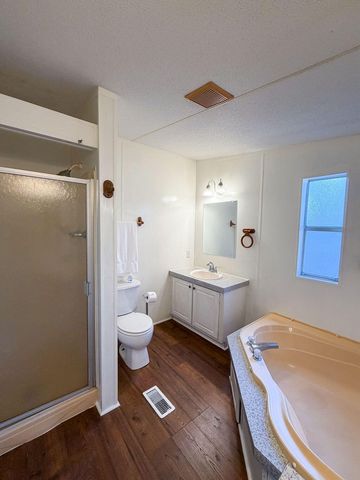 2244 Jeannie Street, Navarre, FL 32566