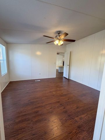 2244 Jeannie Street, Navarre, FL 32566