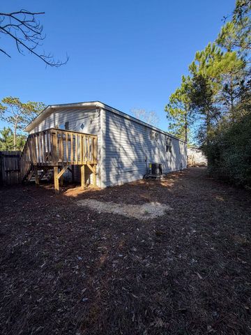 2244 Jeannie Street, Navarre, FL 32566