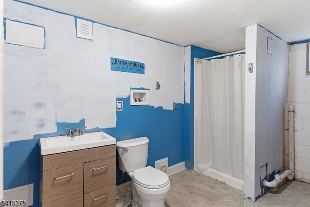 229 Hillcrest Ter, Roselle Boro, NJ 07203