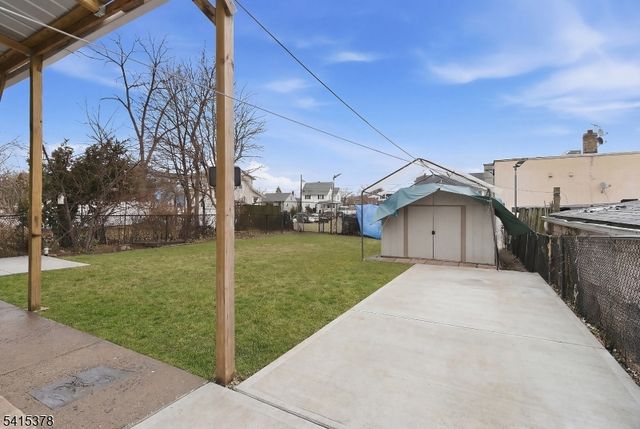 229 Hillcrest Ter, Roselle Boro, NJ 07203