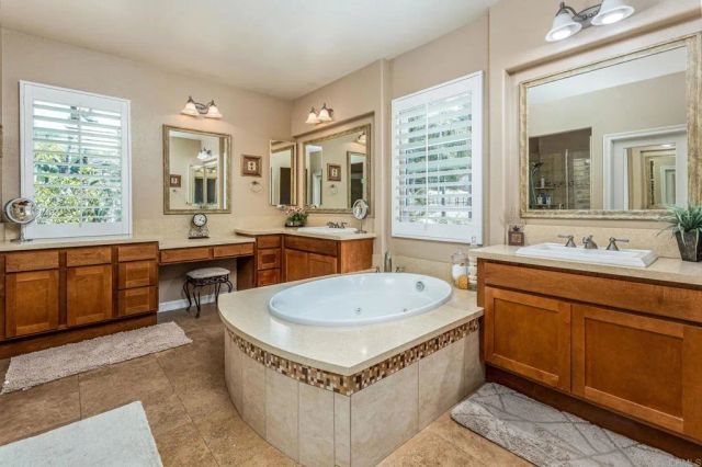 5146 Delaney Court, Carlsbad, CA 92008
