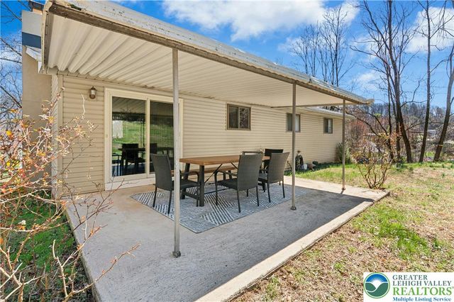 754 Harrison Avenue, Salisbury Twp, PA 18015