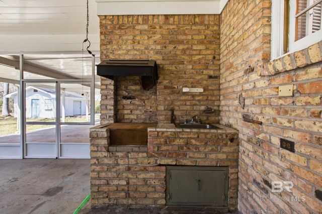 200 14th Avenue, Atmore, AL 36502