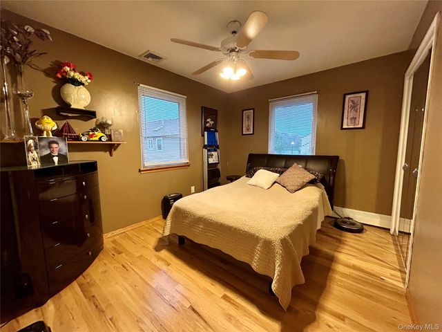 839 Pine Avenue, West Islip, NY 11795