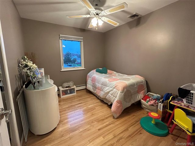 839 Pine Avenue, West Islip, NY 11795