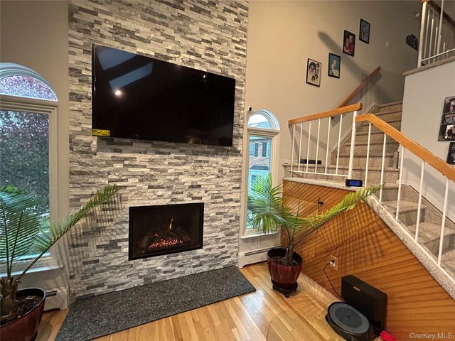 839 Pine Avenue, West Islip, NY 11795