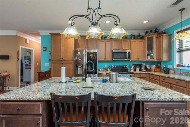 18 Hoye Lane, Candler, NC 28715