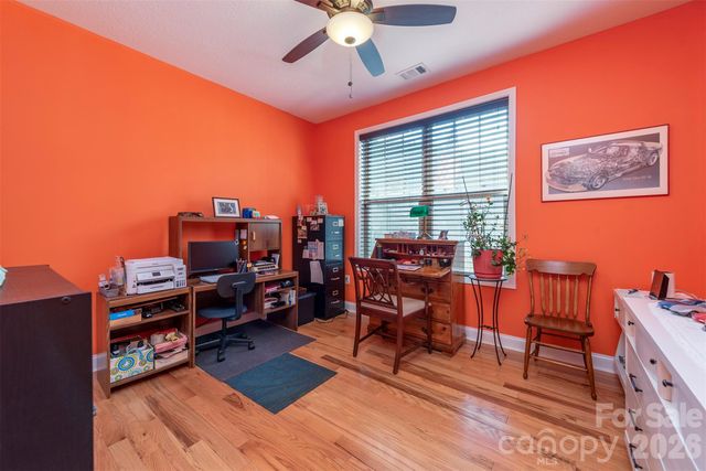 18 Hoye Lane, Candler, NC 28715