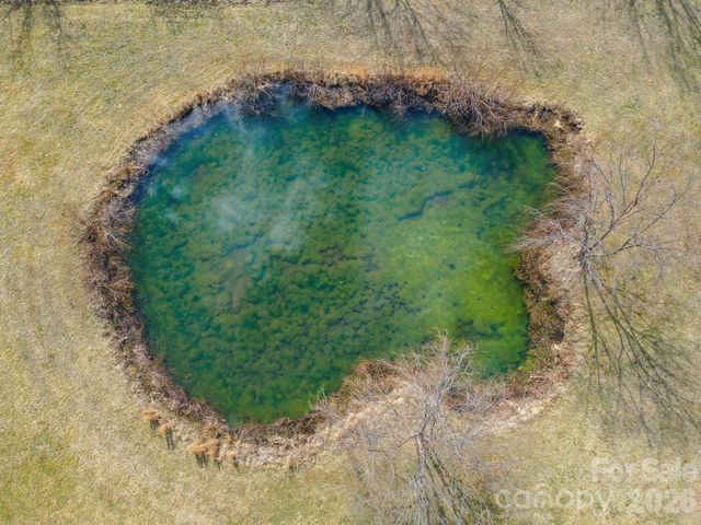 18 Hoye Lane, Candler, NC 28715