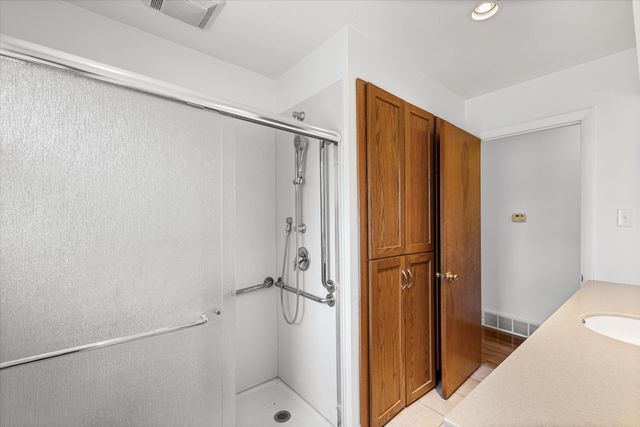 501 PARKADE BLVD, Columbia, MO 65202