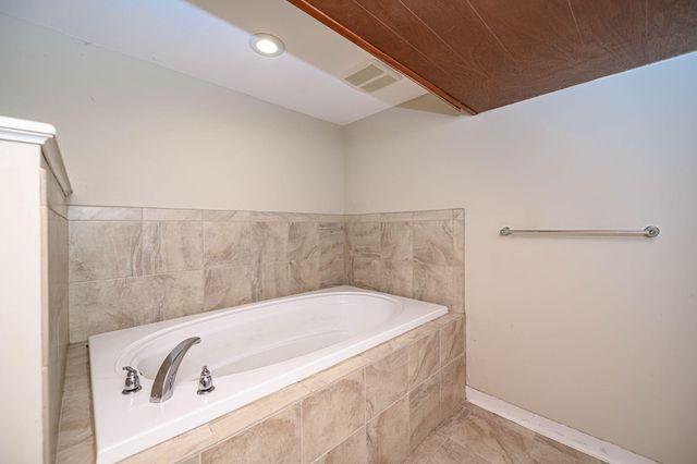 501 PARKADE BLVD, Columbia, MO 65202