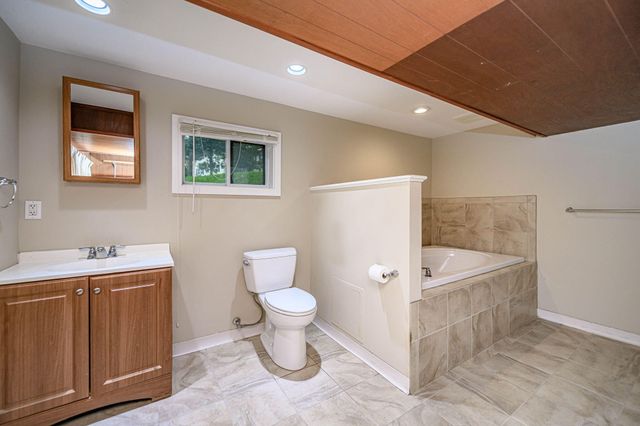 501 PARKADE BLVD, Columbia, MO 65202