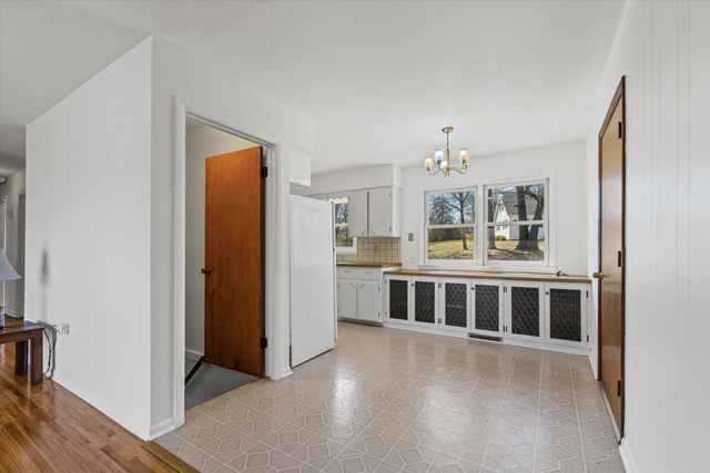 501 PARKADE BLVD, Columbia, MO 65202