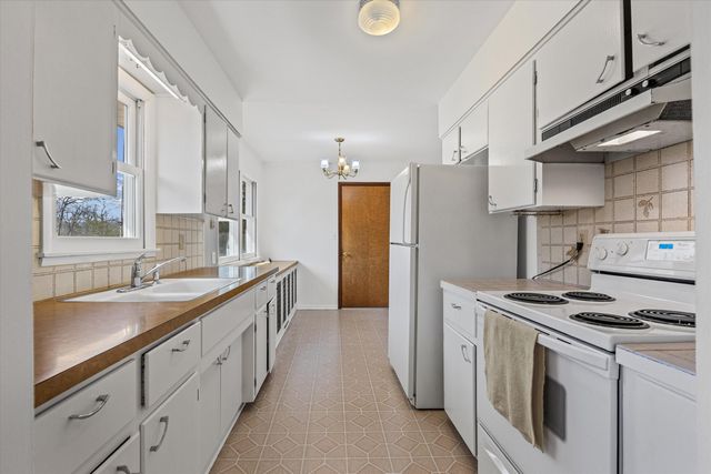 501 PARKADE BLVD, Columbia, MO 65202