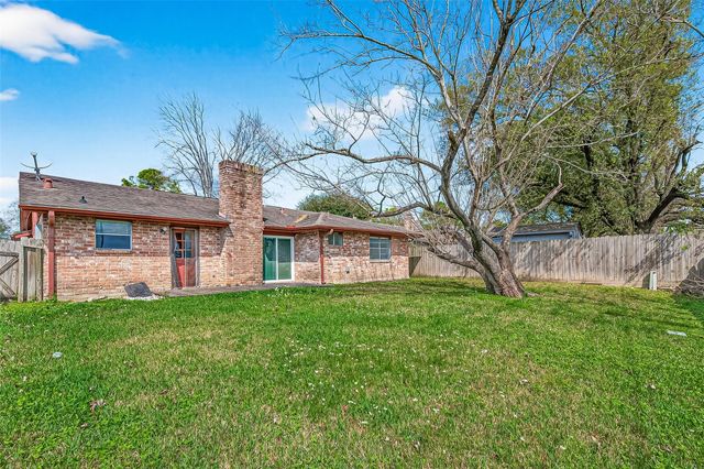 13819 Southline Road, Sugar Land, TX 77498