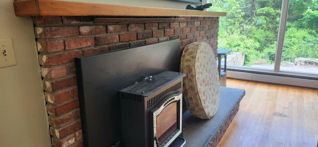 106 McLane Lane, Manchester, NH 03104