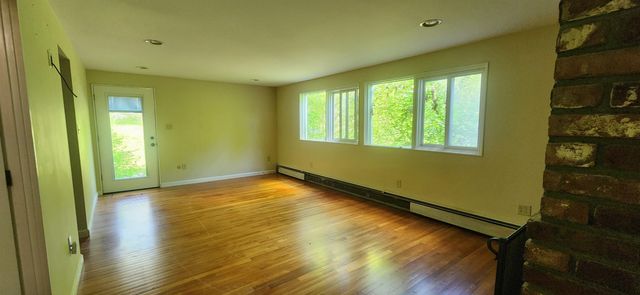 106 McLane Lane, Manchester, NH 03104