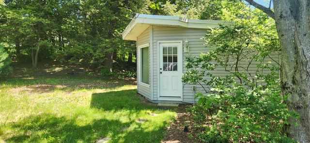 106 McLane Lane, Manchester, NH 03104