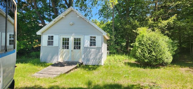 106 McLane Lane, Manchester, NH 03104
