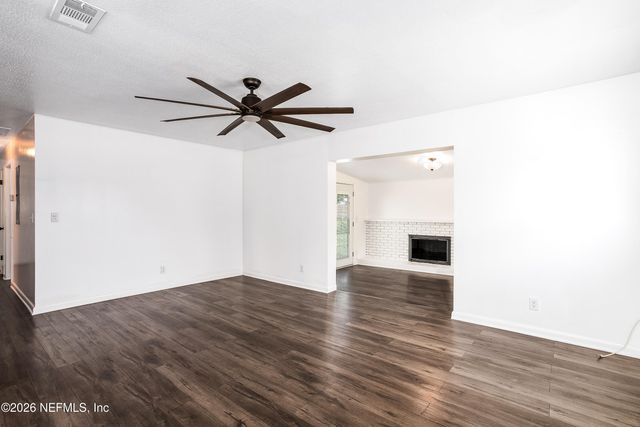 1192 KNOBB HILL Drive, Jacksonville, FL 32221