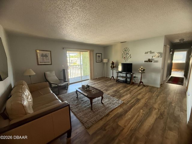 101 Bent Tree Dr Apt 69, Daytona Beach, FL 32114