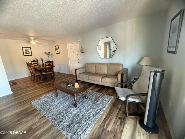 101 Bent Tree Dr Apt 69, Daytona Beach, FL 32114