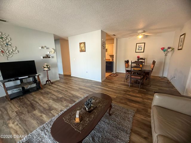 101 Bent Tree Dr Apt 69, Daytona Beach, FL 32114