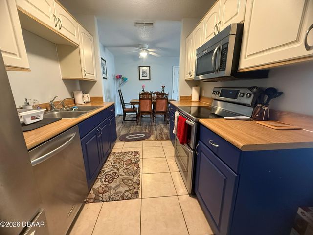 101 Bent Tree Dr Apt 69, Daytona Beach, FL 32114