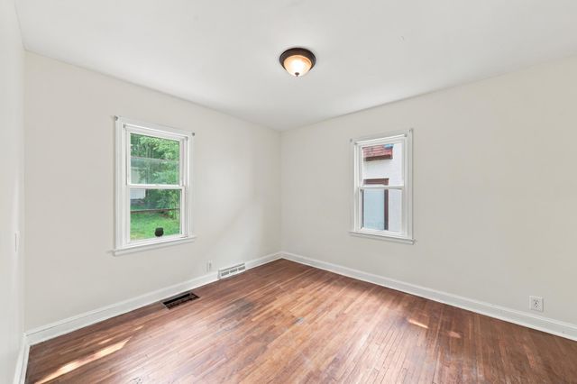 3318 Irving Avenue N, Minneapolis, MN 55412