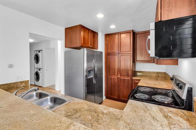 930 Via Mil Cumbres 164, Solana Beach, CA 92075