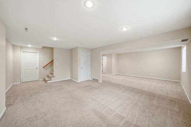 609 Shelley Avenue, Ames, IA 50014